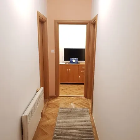 Nena * Σπλιτ