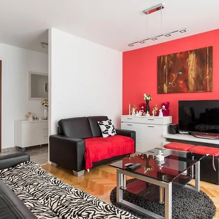 Nena Apartment *