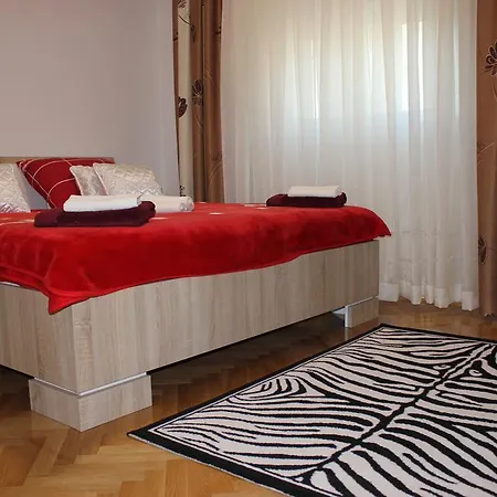 Apartment Nena *